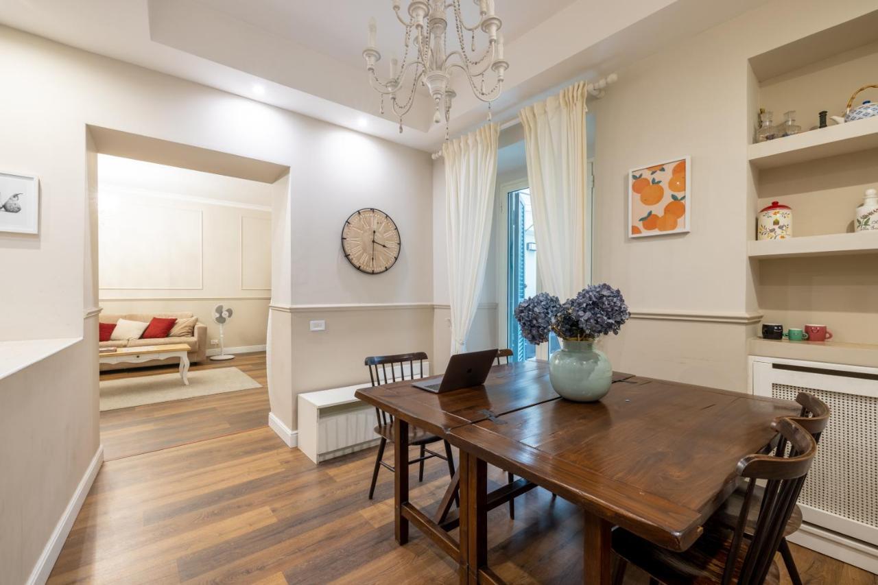 Charming Apartment With Patio A Few Steps From Colosseum Exterior photo